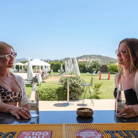 Acroter Ξενοδοχείο 4*