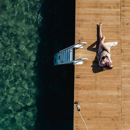 Acroter Ξενοδοχείο 4*
