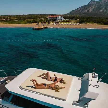 Acroter - Alcohol Extra Hotell