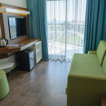 Hotell Acroter - Alcohol Extra 4*